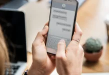 Risiko Menyimpan Pesan WhatsApp Terlalu Lama