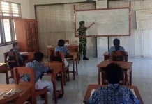 Babinsa Berikan Materi Wasbang di SMPN 2 Miangas