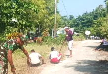 Babinsa Dampulis Tingkatkan Keakraban Dengan Masyarakat
