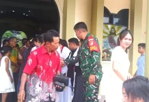 Babinsa Dengarkan Aspirasi Masyarakat saat Ibadah