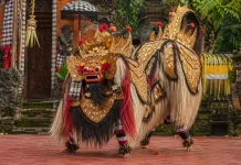 Tari Barong dari Bali Simbol Keseimbangan Hidup