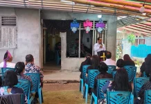 Kakan Kemenag Talaud Melayat di Rumah Duka Desa Sambuara