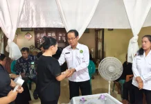 Kakan Kemenag Talaud Melayat di Rumah Duka Desa Lobbo