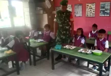 Babinsa Lakukan Pendampingan Penyaluran MBG