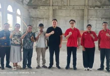 Rio Dondokambey Serahkan Bantuan Pembangunan  GERMITA Ebenhaezer Melonguane
