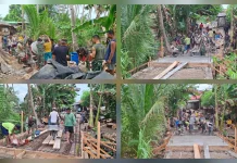 Warga - TNI  Gotong Royong Bangun Jembatan Merah Putih di Bulude