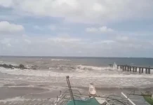 Camat Damau Imbau Warga Waspadai Angin Kencang dan Gelombang Tinggi