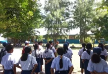 Babinsa Lirung Seleksi Calon Anggota Paskibra SMPN Moronge