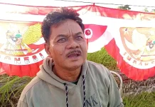 Penjualan Bendera Merah Putih Mulai Ramai di Talaud