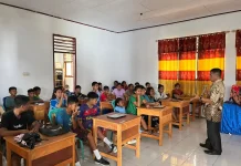 Penyuluh Kemenag Talaud Edukasi Siswa Tangkal Hoaks