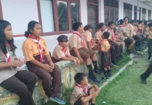 Kegiatan Pramuka Melatih Kemandirian dan Kebersamaan Siswa SDK Imanuel Kiama