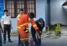 Lapas Lirung Gelar Simulasi Penanggulangan Kebakaran Bersama Damkar