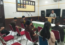 Renungan Kristen: Pentingnya Tetap Kuat ditengah Kesulitan