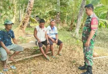 Babinsa Essang Selatan Pererat Silaturahmi dengan Warga Desa Kuma