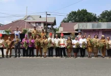 Masyarakat Adat Melonguane Panen Kacang Tanah demi Ketahanan Pangan