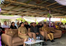 Wabup Talaud Sampaikan Dukacita pada Pemakaman Almh. Agustina Larenggam
