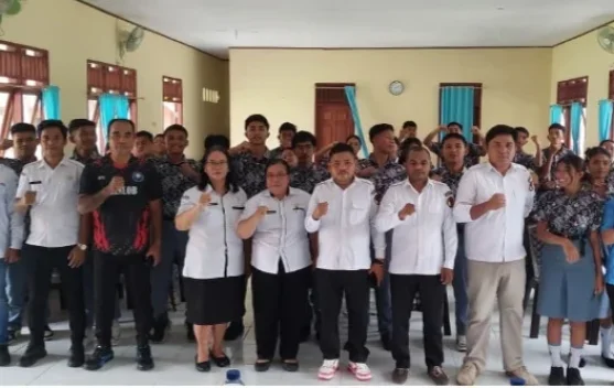 Bawaslu Talaud Tanam Nilai Demokrasi di SMAN 1 Lobbo