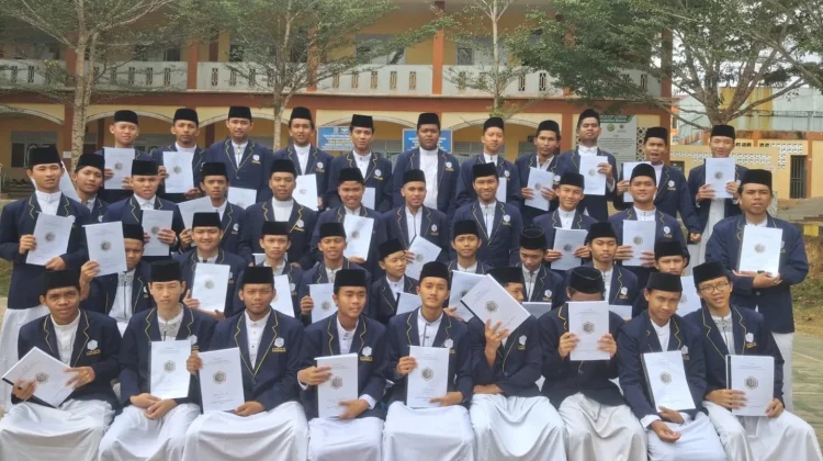 Darussilmi Wajibkan 200 Hadits Syarat Kelulusan Santri