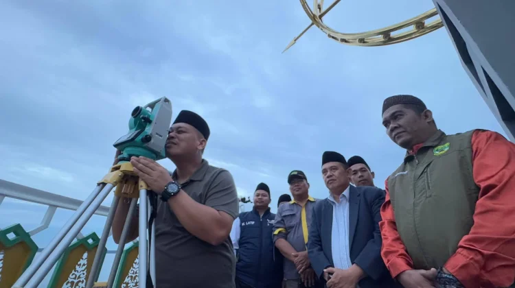 Hilal Tak Terlihat di Tugu Khatulistiwa Lingga