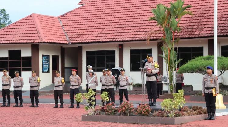 Wakapolres Lingga Tegaskan Integritas dan Disiplin Personel