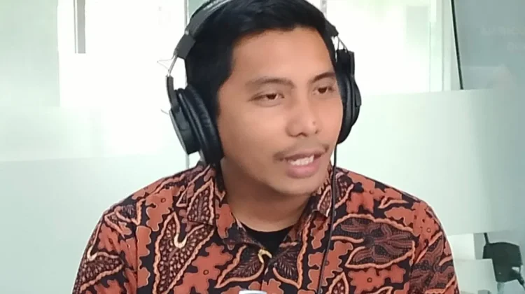 Pelestarian Bahasa Daerah Dapat Dikembangkan Melalui Sastra