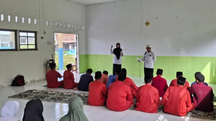 Siswa SMKN 1 Senayang Praktik Fardu Kifayah