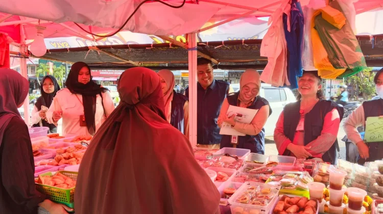 Loka POM Tanjungpinang Sidak, Uji 19 Sampel Random Takjil di Bazar Ramadan
