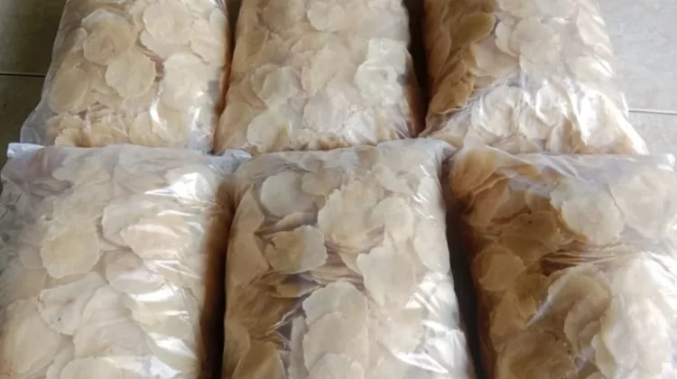 Penjual Emping di Tanjungpinang Kebanjiran Pesanan jelang Ramadan dan Idul Fitri