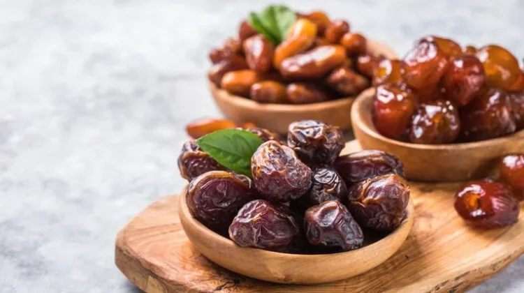 Kurma Menjadi Identitas Khas dalam Perayaan Ramadan Umat