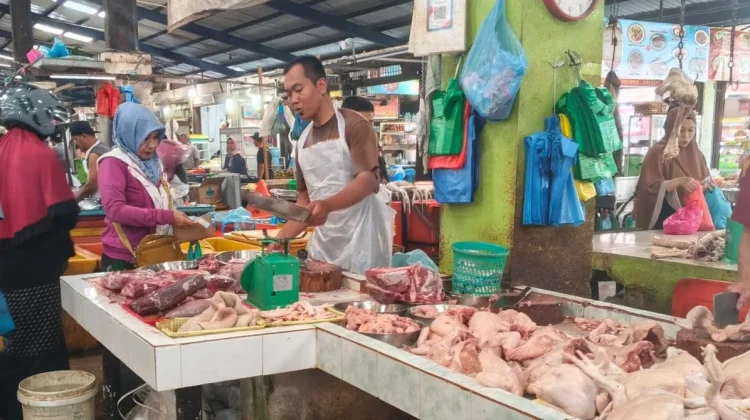 Harga Daging Sapi di Bintan Center Tanjungpinang Stabil di Bulan Ramadan