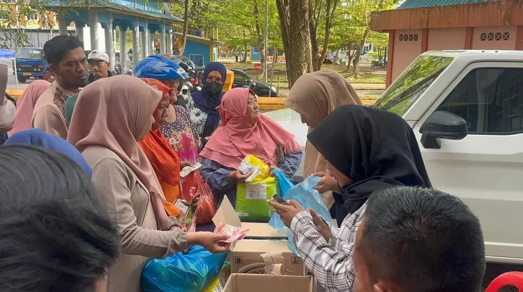 Operasi Pasar Murah Diserbu Warga Tanjungpinang