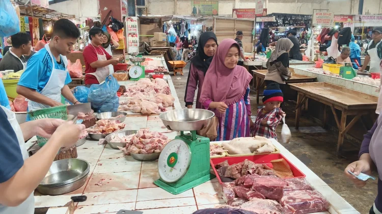 Petugas Metrologi Tanjungpinang Pastikan Alat Ukur Pedagang Tetap Akurat