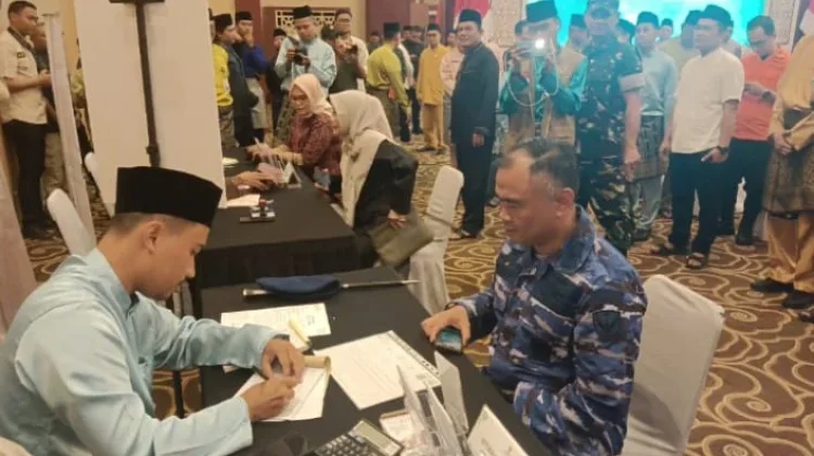 Ansar Resmikan Layanan Zakat Serentak Pemprov Kepri