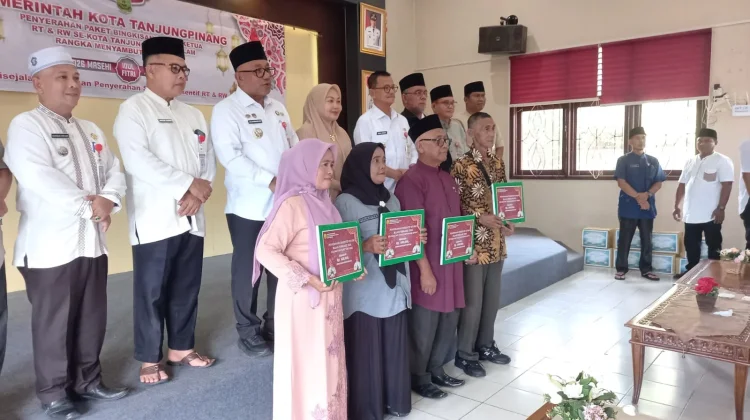 Sebanyak 824 RT RW Terima Bingkisan dari Pemko Tanjungpinang