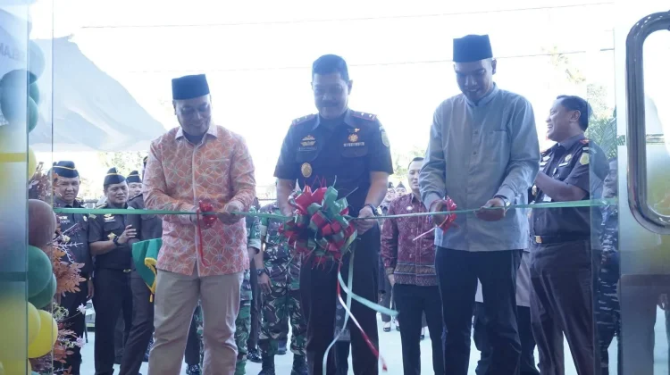Kajati Kepri Resmikan Gedung Serbaguna Kejari Lingga