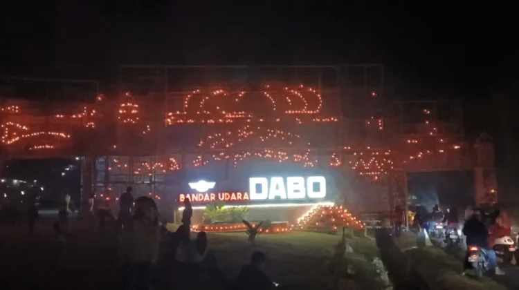 Lampu Pelita Bandara Dabo Meriahkan Malam 7 Likur