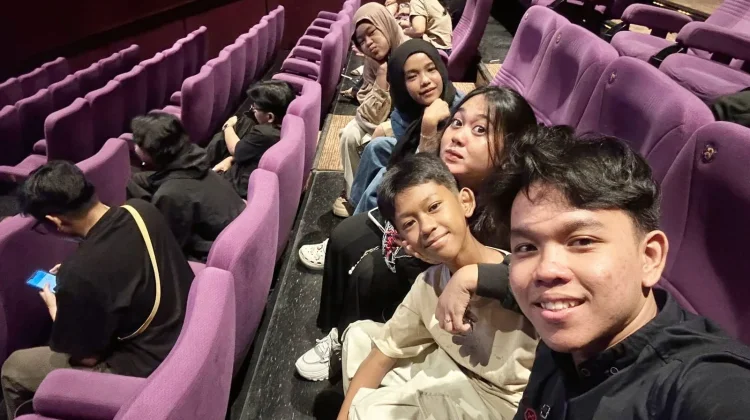 Film Tunggu Aku Sukses Nanti Angkat Realita Lebaran