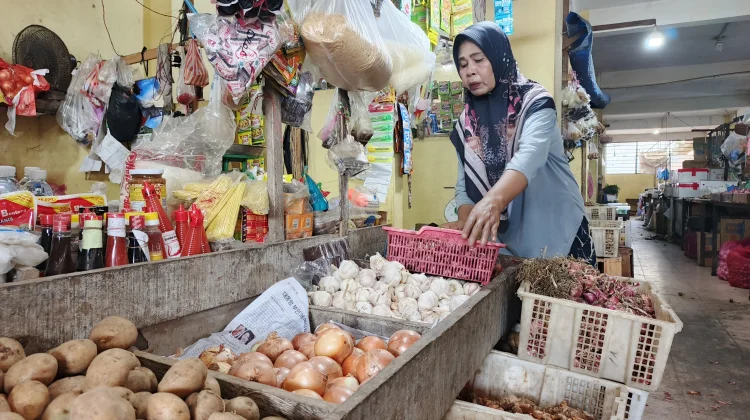 Stok Aman, Harga Sembako di Lingga Terkendali