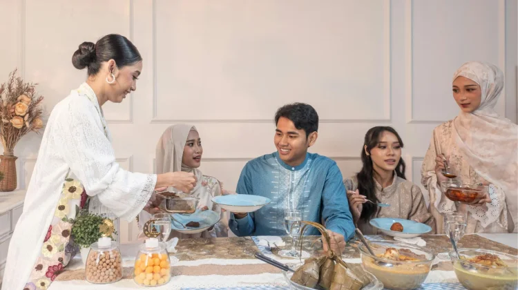 Halal Bihalal, Tradisi Khas Indonesia Dibolehkan dalam Islam