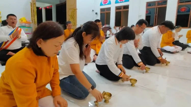 Magha Puja, Umat Buddha Dabo Khidmat Beribadah