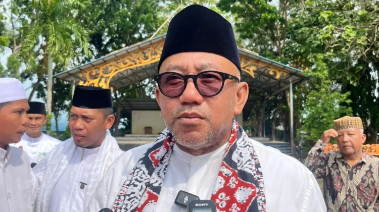 Pemko Tanjungpinang Salurkan Air Bersih Hadapi Kemarau Panjang