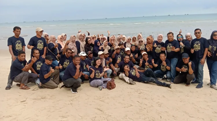 Reuni 35 Tahun Alumni, Silaturahmi hingga Berbagi