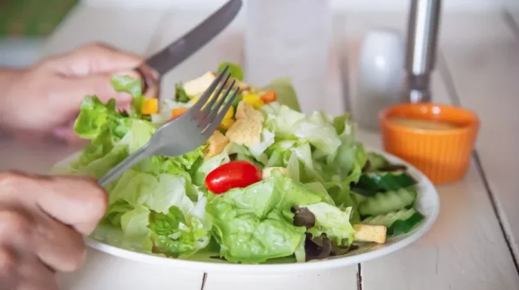 Peran Selada dalam Menu Diet Sehat