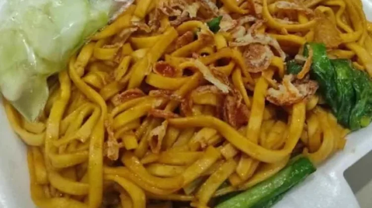 Gurih dan Manisnya Mie Bersatu dalam Mie Tarempa