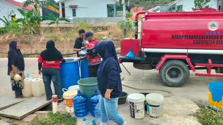 Pendistribusian Air Bersih untuk Warga Kekeringan di Bintan Baru Capai 10.019 KK