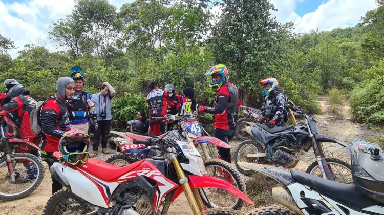 Trabasan di Pengudang Bintan, Uji Adrenalin Sekaligus Pererat Kebersamaan