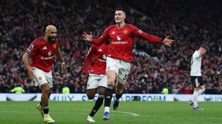 Manchester United vs Leeds United: Rose Derby Demi Amankan Posisi di Klasemen
