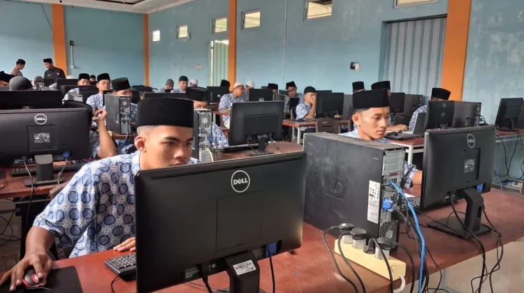 Darussilmi Bintan Gelar Simulasi UAN CBT untuk 83 Santri