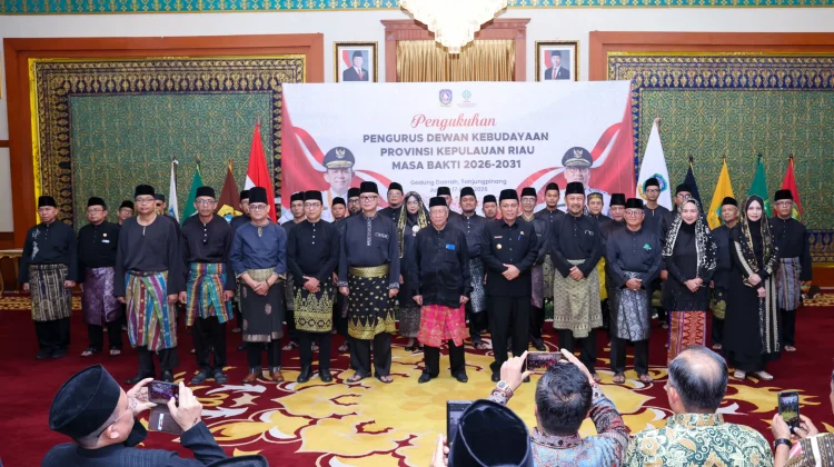 Ansar Kukuhkan Dewan Kebudayaan Kepri Masa Bakti 2026-2031