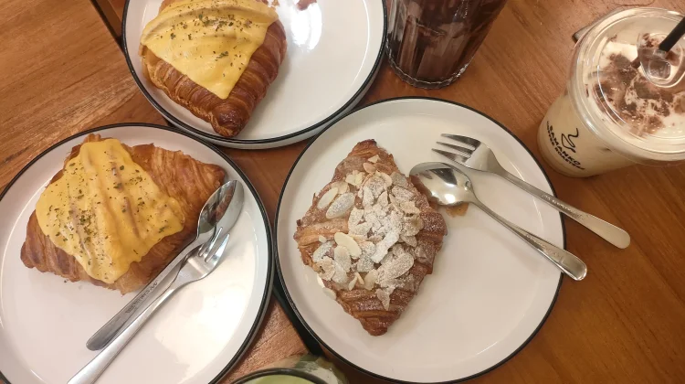 Kafe dan Pastri, Kombinasi Favorit Anak Muda Masa Kini